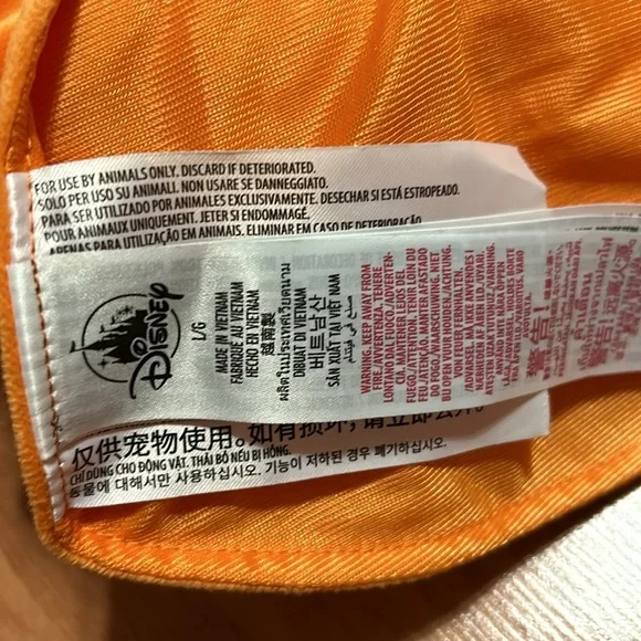 NEW Disney Mickey Mouse Jack-o’-Lantern Glow-in-the-Dark pumpkin pet costume - Picture 4 of 6